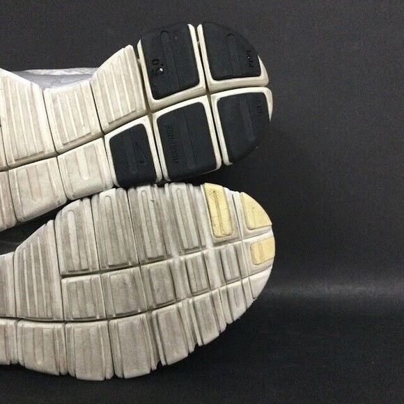 Nike Free 5.0 v4 - Women's Size 8 - White/Gray/Silver Running Shoes - 695168-002 - Picture 9 of 10